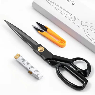 Image de Ciseaux professionnels de 28 cm pour une coupe précise