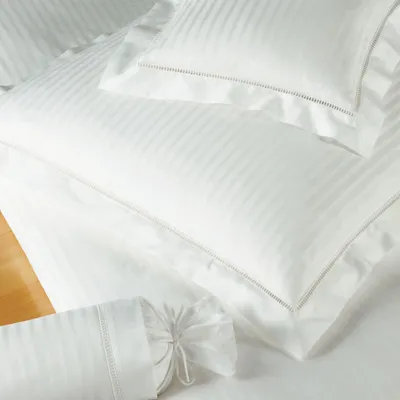 Produktbild von elegante Mako-Satin Kissenebzug einzeln White House 2280 Farbe Weiss 80/80 cm