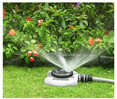 Immagine prodotto di Uniqoos® - Spruzzatore da giardino con 8 getti regolabili, portata fino a 7 metri, dimensioni compatte 10 x 10 x 5 cm – ideale per prati, aiuole e ortaggi