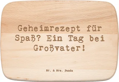 Produktbild von Mr. & Mrs. Panda Holzbrett Spruch Tag bei Großvater - Transparent - Geschenk, Enkel, Abenteuer, Jubiläen, Verwandte, Frühstücksbrettchen, vesperbrett, Familie, Spaß, für