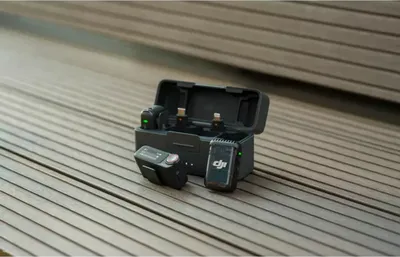 Produktbild von DJI Mic 2 (2 Sender + 1 Empfänger + Lade Kameramikrofon