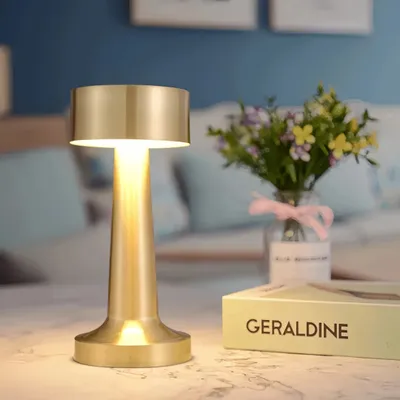 Produktbild von Tischlampe, Kabellos Dimmbar Tischleuchte, Led Tischleuchte Metall, Touch Steuerung Augenschutz Leselampe, USB Wiederaufladbare,Warmweiß, Gold