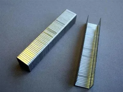 Produktbild von 6 mm Flachdraht-Tackerklammern, 1000 Stück, Stärke 1,2 mm, Breite 10,7 mm für Holz und Stoff