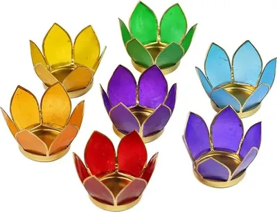 Produktbild von Set 7 Lotus Teelichthalter klein Chakra goldfarbig -- 8 cm