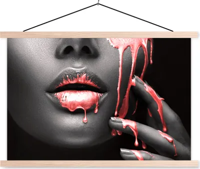 Produktbild von MuchoWow® Textilposter Lippen - Rot - Schwarz 120x80 cm mit holzfarbenen Rahmen - Aufhängeset