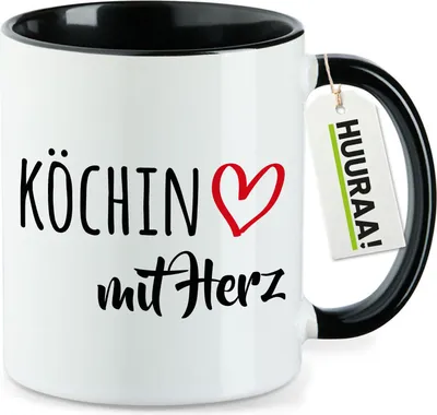 Produktbild von Huuraa Kaffeetasse Köchin mit Herz 330ml Schwarz Keramik Kaffeebecher Geschenkidee