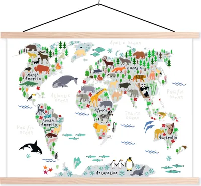 Produktbild von MuchoWow® Textilposter Weltkarte - Kinder - Tiere - Pflanzen 60x45 cm mit holzfarbenen Rahmen - Bild