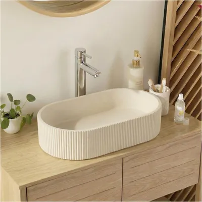 Produktbild von Ovales Aufsatzwaschbecken aus geriffeltem Beton in Beige 37x50cm BALTE