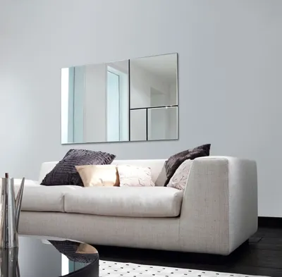 Produktbild von Casa Padrino Luxus Wandspiegel 95 x H. 154 cm - Designer Wohnzimmer Accessoires
