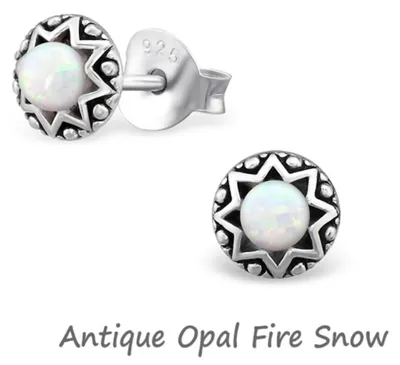 Produktbild von Opal Ohrringe: Silber Ohrstecker mit Opal Imitat Antique Opal Fire Snow