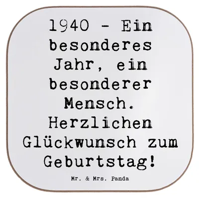 Produktbild von Mr. & Mrs. Panda Untersetzer für Gläser Spruch 1940 Geburtstag - Weiß - Geschenk, Kaffeeuntersetzer, Geschenke, Geburtstagswünsche, Happy Birthday, Flaschenuntersetzer