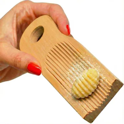 Imagen del producto de Tabla de cortar para gnocchi, hecha de madera de haya, de 20x15 cm, ideal para la cocina