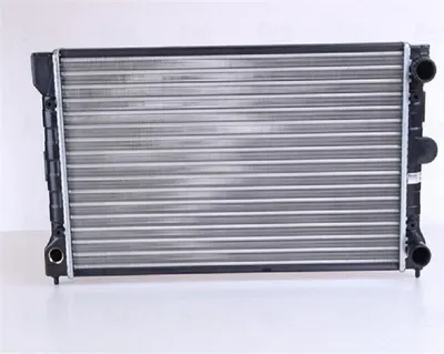 Produktbild von NISSENS 651741 Kühler Wasserkühler Motorkühler für VW PASSAT Variant (3A5, 35I) PASSAT (3A2, 35I)