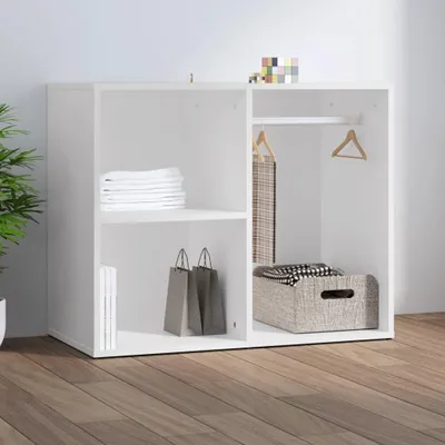 Image de Armoire blanche en bois avec étagères