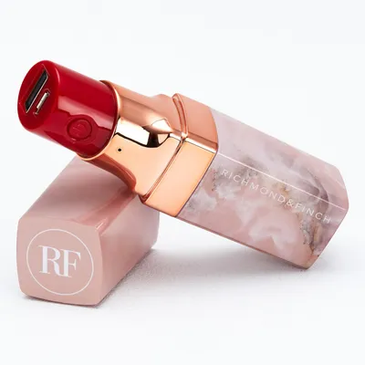 Produktbild von Richmond & Finch Lipstick Powerbank - Pink Marble