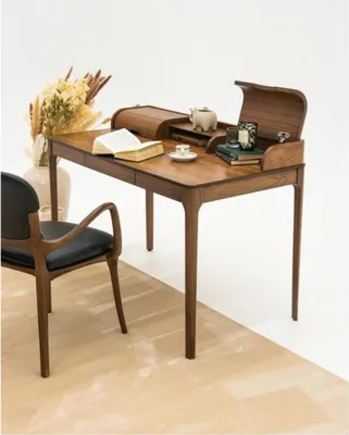 Immagine prodotto di Scrivania moderna per ufficio Scrivania di design marrone Arredo per ufficio Scrivania di design