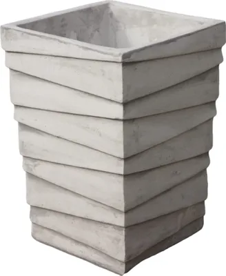 Productafbeelding van Amforen voor het beplanten van de tuin, gemaakt van steengietwerk en vorstbestendig. Afmetingen: 42 cm hoog, 29 cm breed, 28 cm diep, gewicht ongeveer 26 kg. Artikelnummer: PO-1821