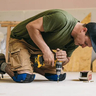 Productafbeelding van Famanu kniekussen voor comfortabel werken – geschikt voor huishouden, renovatie en tuinieren – antislip en verstelbaar