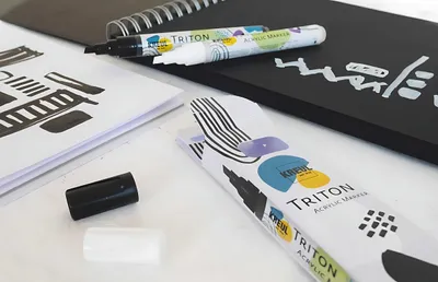 Produktbild von KREUL Triton Acrylic Marker edge 2er Set Weiß und Schwarz