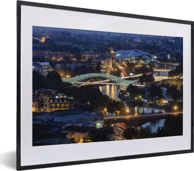 Produktbild von MuchoWow® MuchoWow® Gerahmtes Poster Ein Luftbild der Stadt Tiflis 40x30 cm - Poster mit zchwarzem Bilderrahmen - Bilderrahmen - Poster im Rahmen
