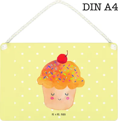 Produktbild von Mr. & Mrs. Panda Schild Cupcake DIN A4 - Gelb Pastell - Geschenk, holzbild, Wunder, Muffin, Küche Deko, Spruch, Türschild, Lustige Sprüche, kleine aufmerksamkeit