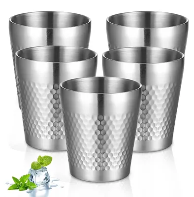 Produktbild von Set aus 5 Edelstahlbechern 300 ml, Stapelbare Metalltrinkbecher