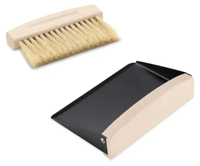 Produktbild von Tischbesen mit Mini-Kehrschaufel - Set aus Holz und Metall - Für Zuhause Büro und Küche - Schwarz