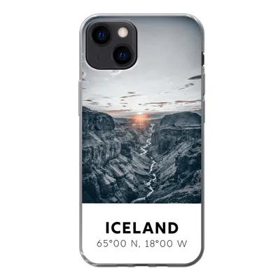 Produktbild von MuchoWow® Handyhülle Schutzhülle Hülle für iPhone 13 Island - Sonne - Berge Silikon Softcase Handy Hülle - Karteninhaber