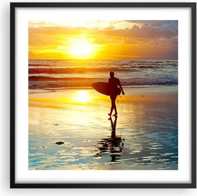 Produktbild von Gerahmtes Poster - Schwarzer Rahmen - Surfer sonnenuntergang ozean brett - 50x50 cm - Wand Bild - Wanddeko - Wandbilder - Wandposter - Bilderrahmen - Bilder - Kunstdruck - Wandbild - P2BAC50x50-2792