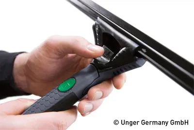 Zdjęcie produktu dla UNGER ErgoTec® Ninja wycieraczka do szyb 40°