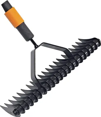Produktbild von Provzdušňovač trávníku Fiskars QuikFit
