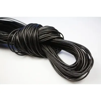 Produktbild von Lederbänder schwarz, 1 m lang, 2 mm, 100 Stück