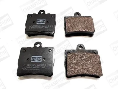 Produktbild von CHAMPION Bremsbeläge Satz Hinten Bremsklötze passend für MERCEDES-BENZ C-Klasse Limousine (W202) 573053CH