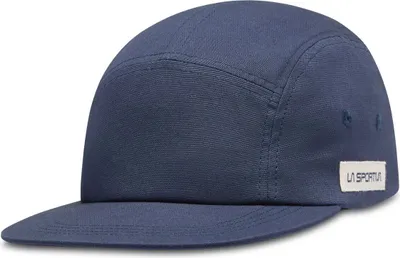 Dunkelblaue Kappe von La Sportiva mit flachem Schirm und Logo.