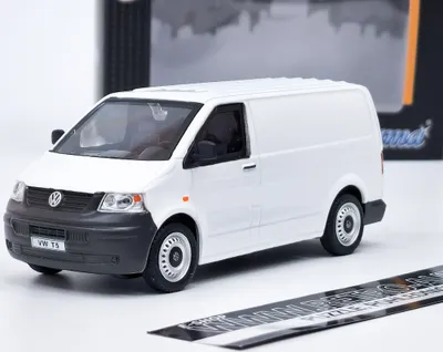 Produktbild von Volkswagen T5 (2010) - weiß Cararama 1:43