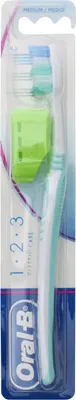 Produktbild von Oral-B 1 2 3 Classic Care Zahnbürste