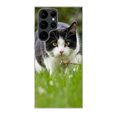 Produktbild von MuchoWow® Handyhülle Schutzhülle Hülle für Samsung Galaxy S22 Ultra Katze - Gras - Schwarz - Weiß - Mädchen - Kinder - Jungen - Kinder Silikon Softcase Handy Hülle - Abbildung