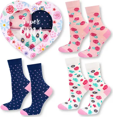 Produktbild von 3er-Set - Lustige Damensocken, Gr. 35-40 von SOXO, Socken in einer Verpackung mit der Aufschrift SUPER OMA - Geschenk für Oma zu Weihnachten