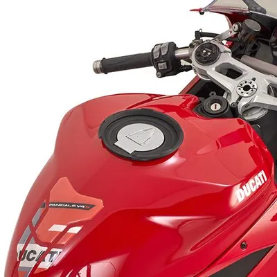 Imagen del producto de Adaptador para maletas GIVI, compatible con sistemas de anclaje GIVI Tanklock y TanklockED