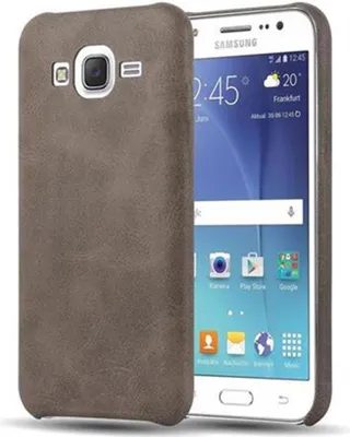 Produktbild von Cadorabo Schutzhülle für Samsung Galaxy J5 2015 Hülle in Braun Hard Case Handyhülle Kunstleder Etui