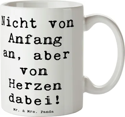 Produktbild von Mr. & Mrs. Panda Teetasse Spruch Adoptivkind von Herzen - Weiß - Geschenk, Tasse, Liebe, schöne, Zugehörigkeit, Familie, Familienmitglieder, Familienbande, handgemacht