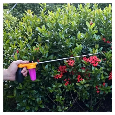 Produktbild von Pulversprüher mit Teleskopfunktion für den Garten