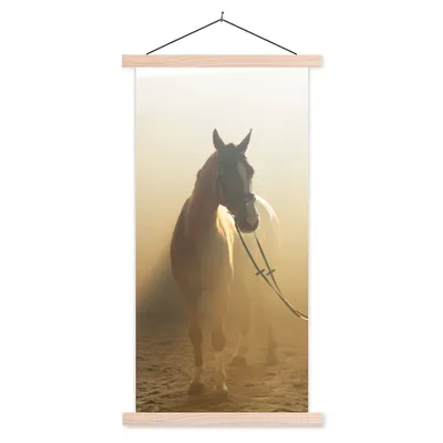 Produktbild von MuchoWow® Textilposter Pferd - Licht - Sand 60x120 cm mit holzfarbenen Rahmen - Holz