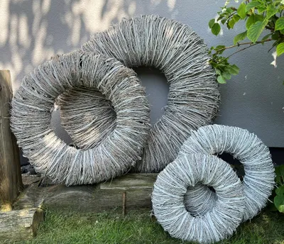 Produktbild von Naturkranz Weiß gekalkt  in 35 cm, 45 cm, 60 cm und 85 cm  Wetterfest  stilvoll – 35