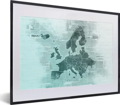 Produktbild von MuchoWow® MuchoWow® Gerahmtes Poster Karte von Europa - Zeitung - Blau 40x30 cm - Poster mit zchwarzem Bilderrahmen - Bilderrahmen - Poster im Rahmen