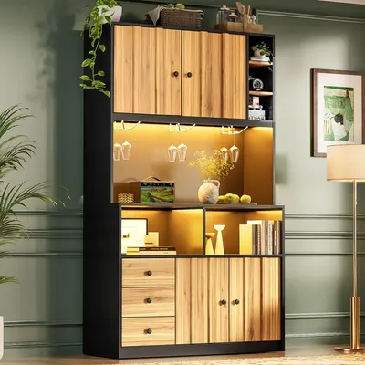 Image de Armoire de cuisine Merax, modèle haut avec éclairage LED et prise USB, armoire de salon avec étagère à vin et porte-verres, vitrine, bar à café, style naturel