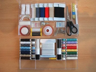 Immagine prodotto di Set da cucito con contenitore e accessori