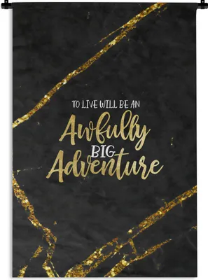 Produktbild von MuchoWow® Wandteppich Wandbehang Zitate - Abenteuer - Gold - Glitzer 60x90 cm Tapisserie Dekoration Wandtuch - Foto-Teppich - Abwaschbar