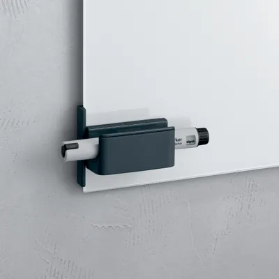 Produktbild von SIGEL GL800 Stiftehalter, anthrazit, inklusive magnetischem Clip zur Anbringung an Glas-Magnettafeln, Kunststoff, 75x37x35 mm, 1 ST