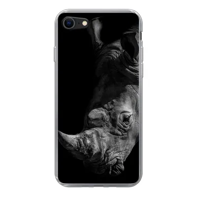 Produktbild von MuchoWow® Handyhülle Schutzhülle Hülle für iPhone 7 Nahaufnahme eines Nashorns auf schwarzem Hintergrund Silikon Softcase Handy Hülle - Kartenhalter
